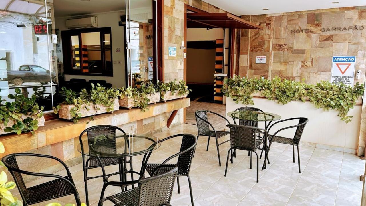 Garrafao - Rua Principal De Hotel Boituva